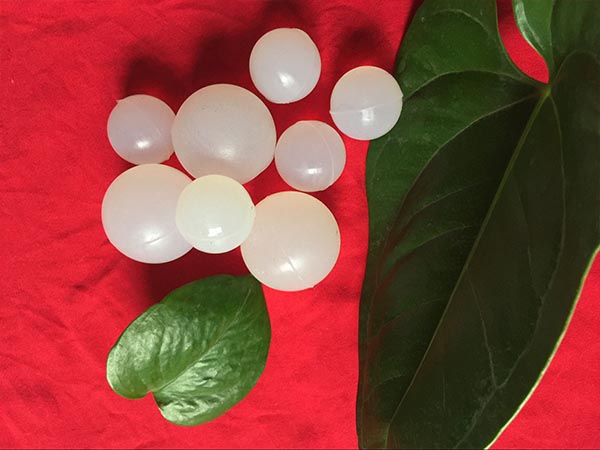 振動篩35mm硅膠球具有彈性好，耐磨，
